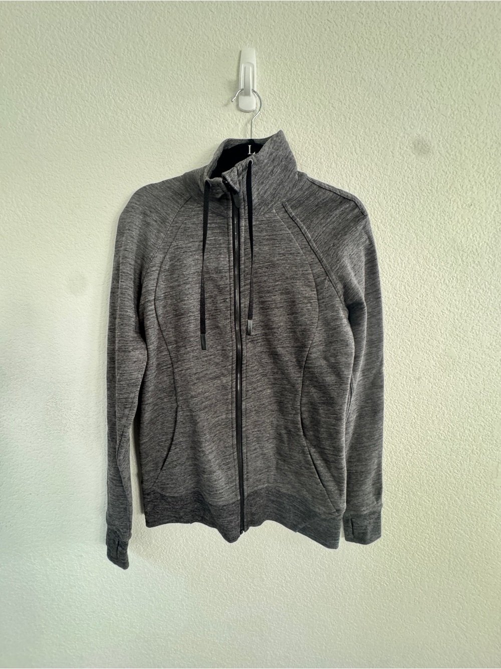 Lululemon Huddle and Hustle gray zip front jacket size 8 - Picture 5 of 8